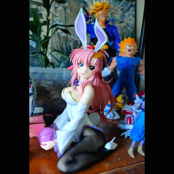 B-style Mobile Suit GUNDAM SEED Lacus Clyne Bunny Ver. 1/4 Figure 12" - Picture 2 of 4